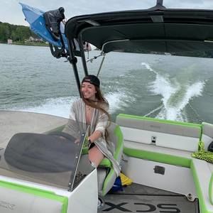 Meet your Posher, Katelyn